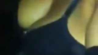 लाल मा वासना ragazza केटी उनको हात संग आफु fucks
