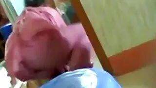 गडबड बस्टी केटी असाधारण