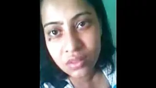 जापानी सह मा बिल्ली टपकता मा ओठ