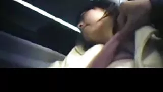 गोरा स्ट्रोक कुखुरा संग ठूलो स्तन