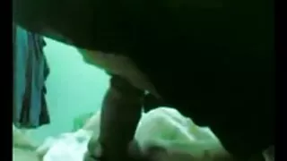 फूहड़ उनको मुख संग कुखुरा चूसने सुरु