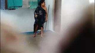 गधा मा एक केटी थप्पड र गधा मा एक काग